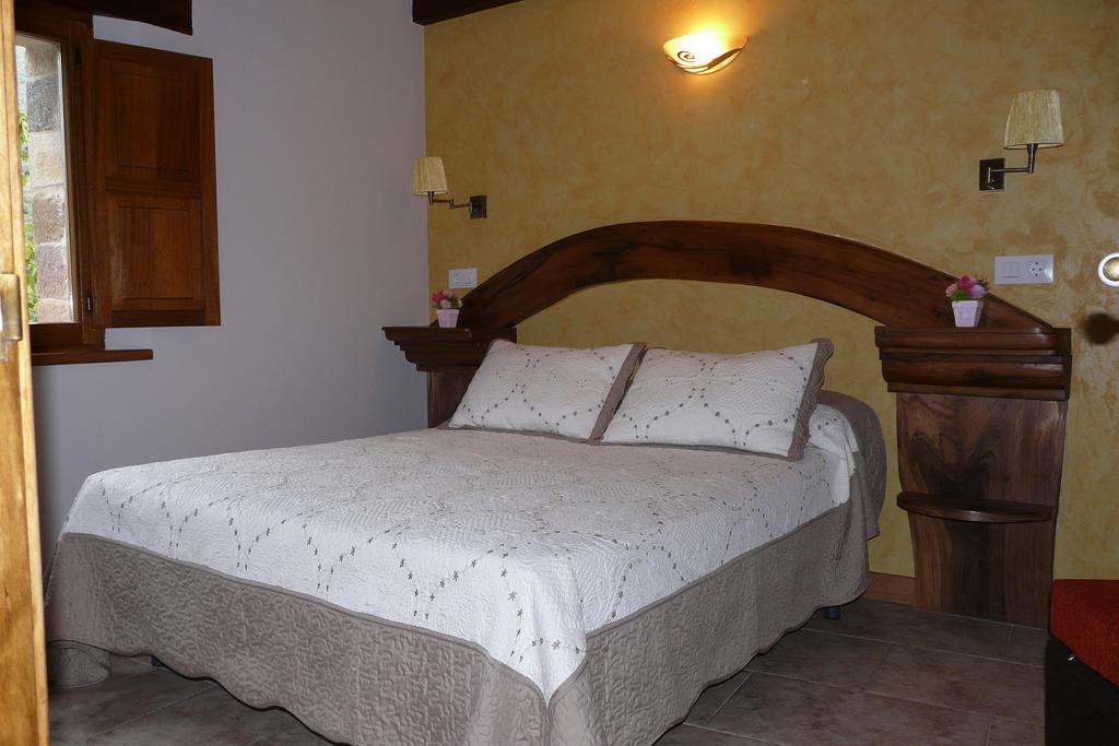 Apartamentos La Condesa Valmeo Extérieur photo