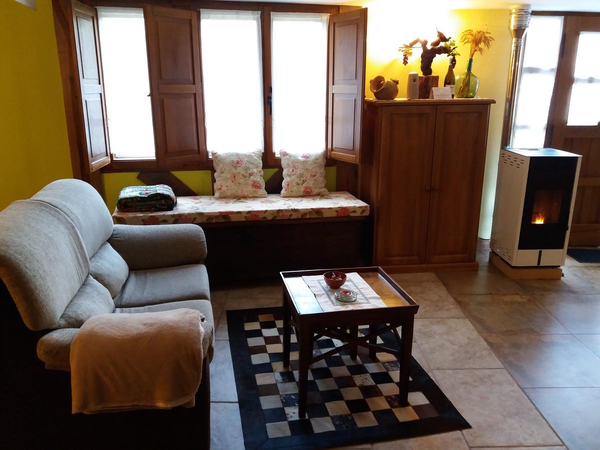 Apartamentos La Condesa Valmeo Extérieur photo