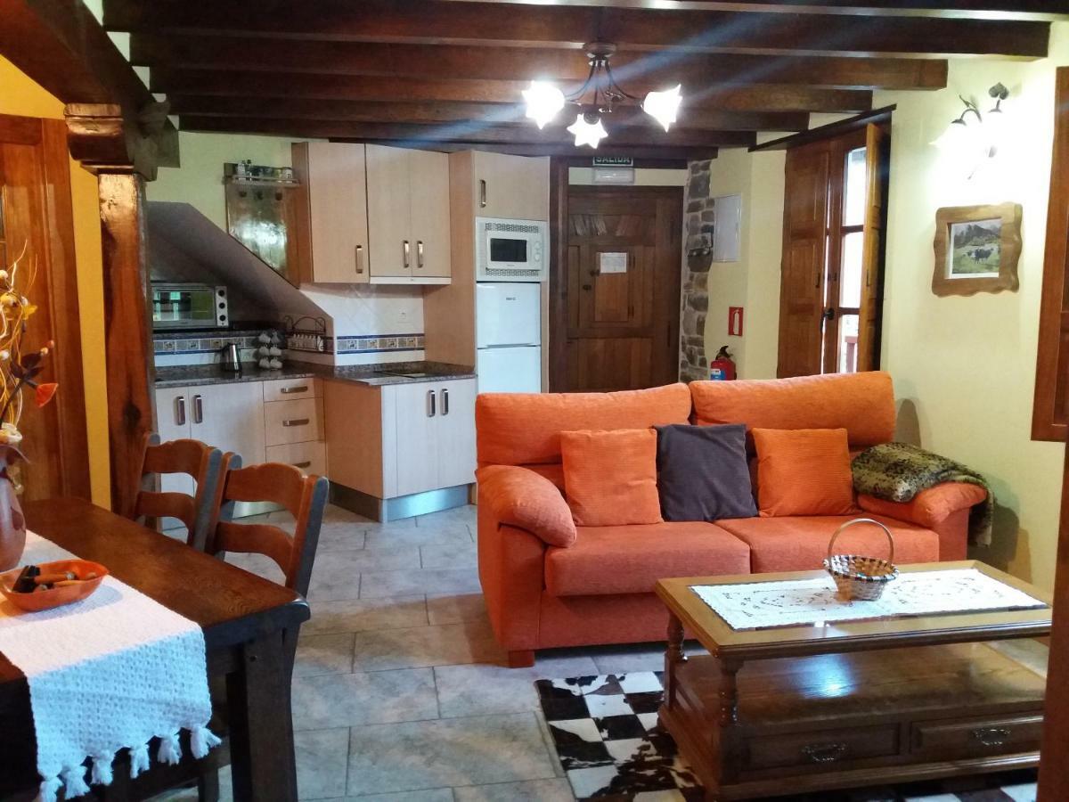 Apartamentos La Condesa Valmeo Extérieur photo